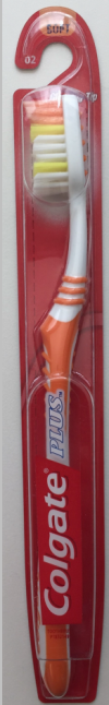 高露洁Plus样本显示了牙刷的商标用途。样本是包装中的牙刷的照片。商标明显地显示在包装上。 